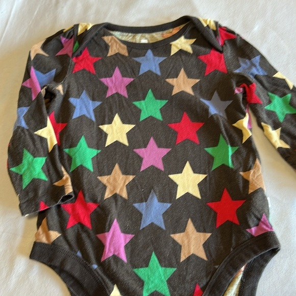 GAP - Baby Onesies with Stars and Stripes and matching long sleeve shirt - Picture 3 of 5